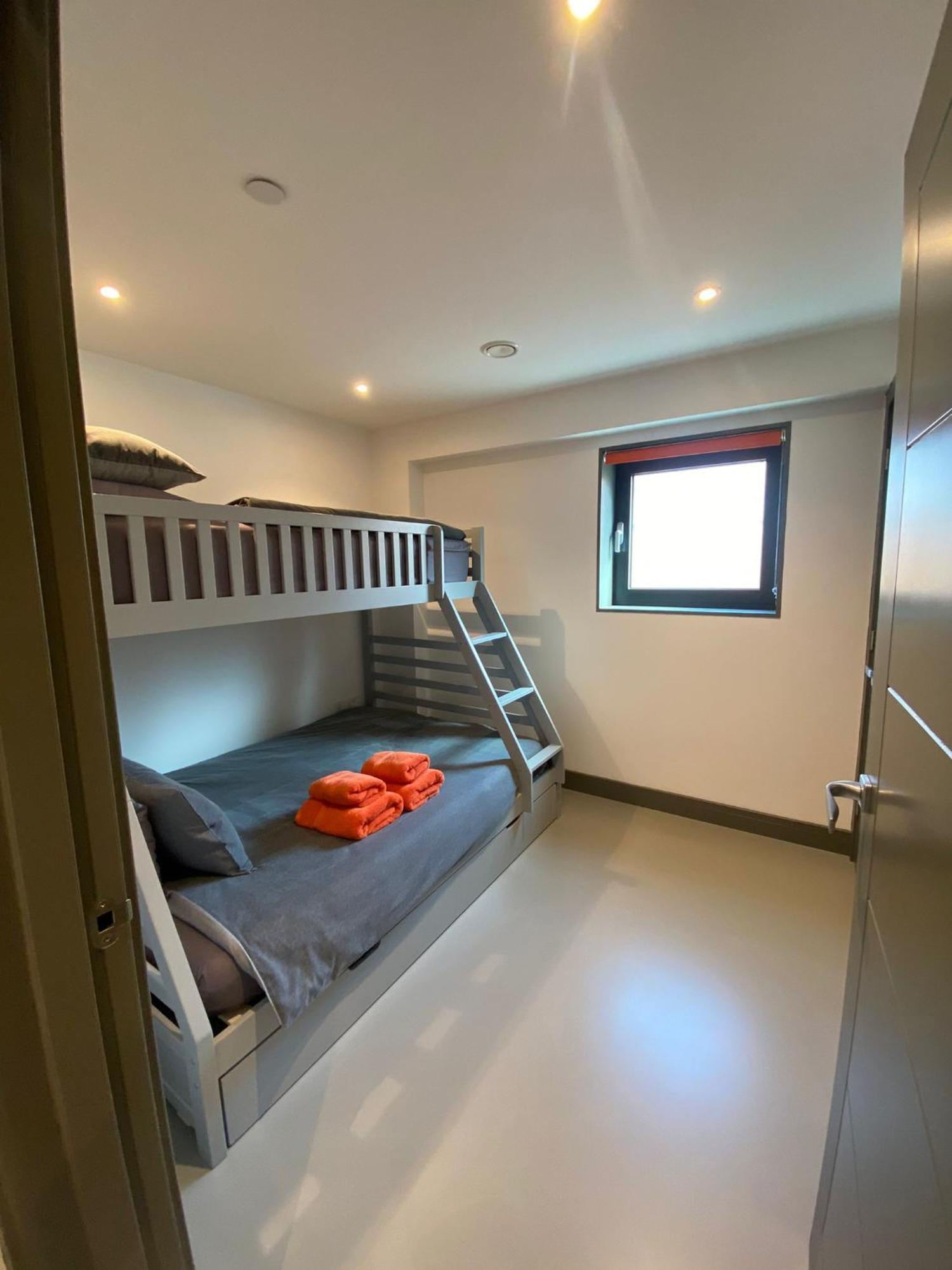 3 The View Apartments Ilfracombe - Hot Tub, Parking, Lift, Ev Экстерьер фото